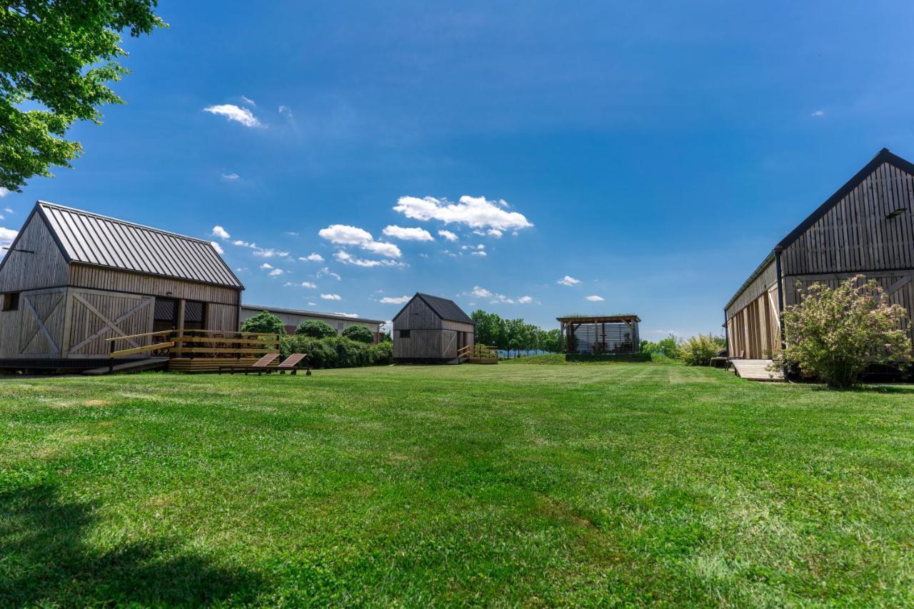 Horse Glamping Park Hotel Cirkovce Екстериор снимка