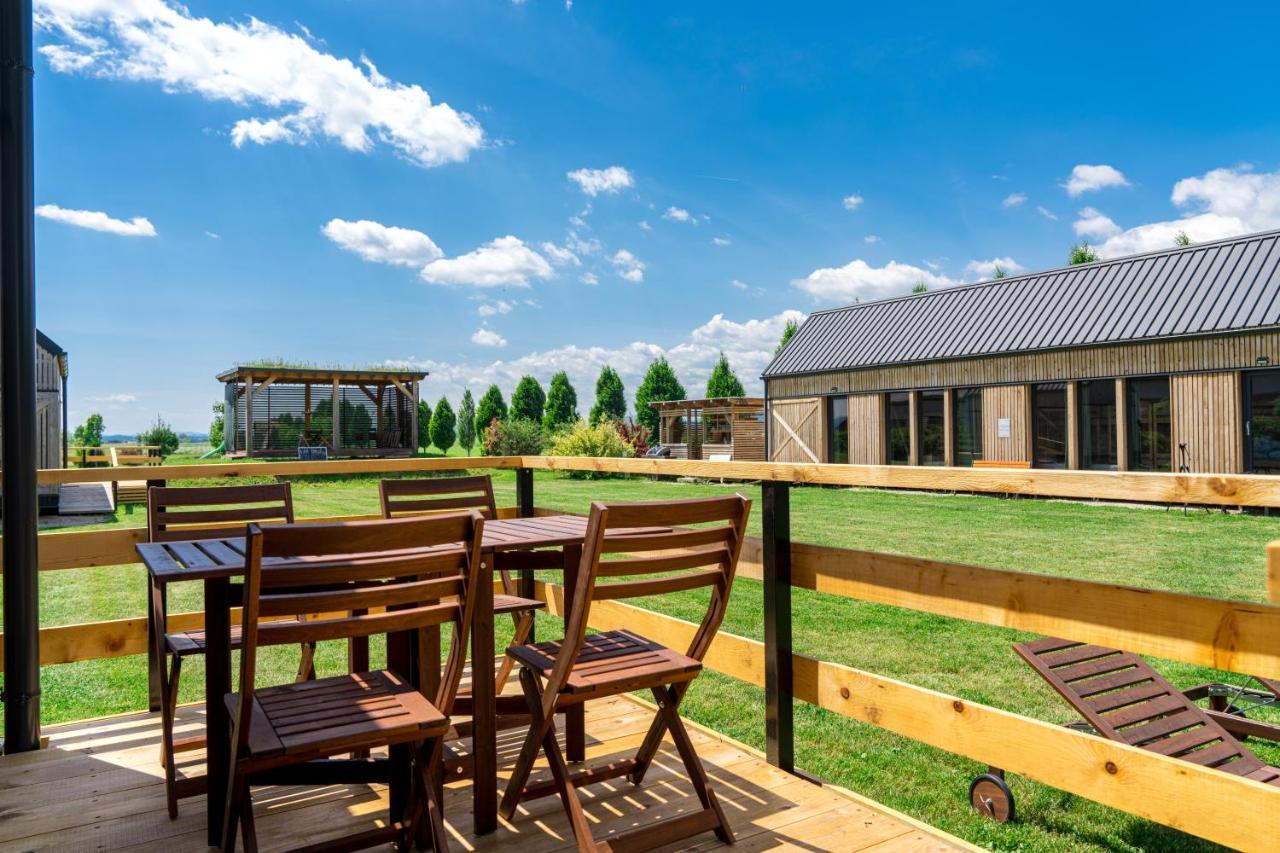 Horse Glamping Park Hotel Cirkovce Екстериор снимка
