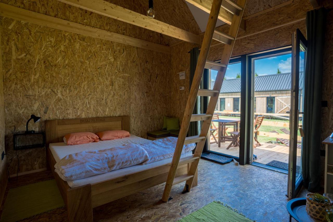 Horse Glamping Park Hotel Cirkovce Екстериор снимка